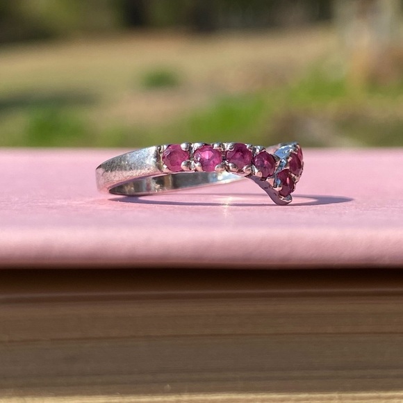 925 Sterling Silver Ruby Chevron Classic Wishbone Ring Size 6.25 - Picture 4 of 10